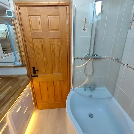 Kinton Grange Snug Apartamento Shrewsbury Exterior foto